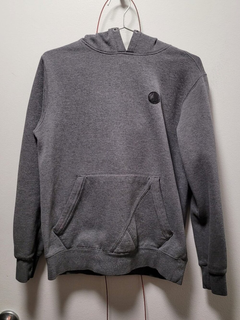 VOLCOM Hoodie  size Men S